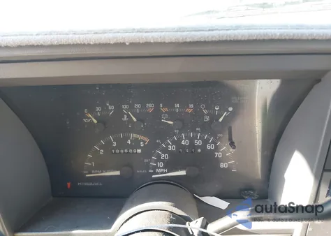 1992 Chevrolet Gmt-400 K1500 z USA, uszkodzony, nr VIN 1GCEK14KXNE149561